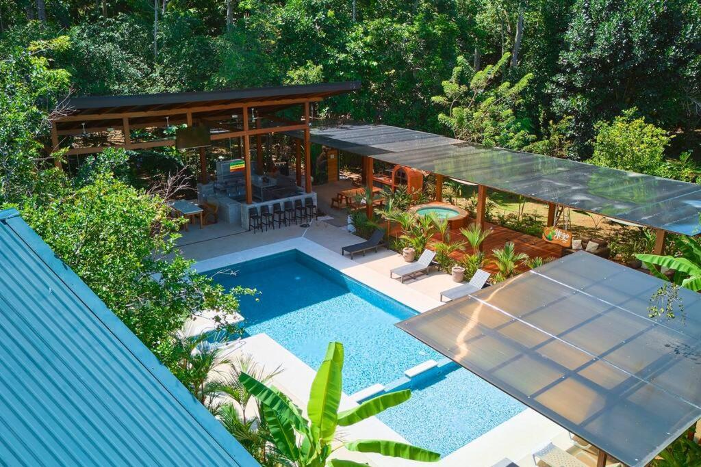 Casa Kristel - Exquisite Villa Getaway Puerto Viejo de Talamanca المظهر الخارجي الصورة