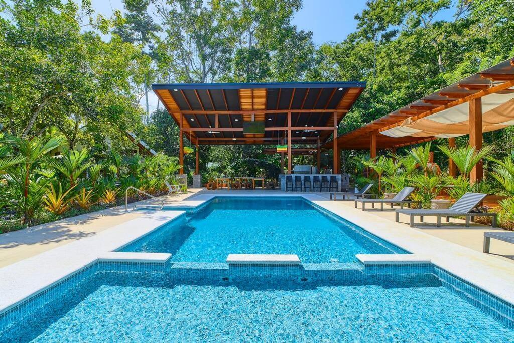 Casa Kristel - Exquisite Villa Getaway Puerto Viejo de Talamanca المظهر الخارجي الصورة